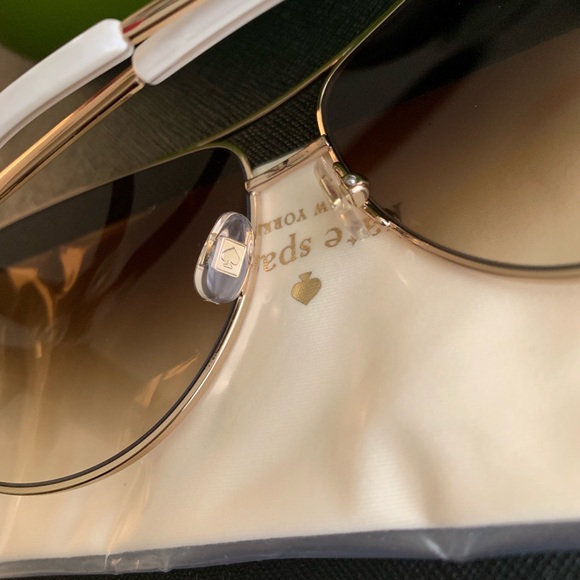 New kate spade sunglasses ♥️ - Picture 5 of 6